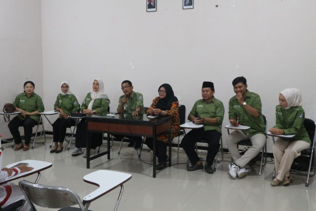 Dosen FISIP Gelar Lomba GEMA 2025 untuk Tingkatkan Literasi Ketatanegaraan Pelajar Blitar Raya