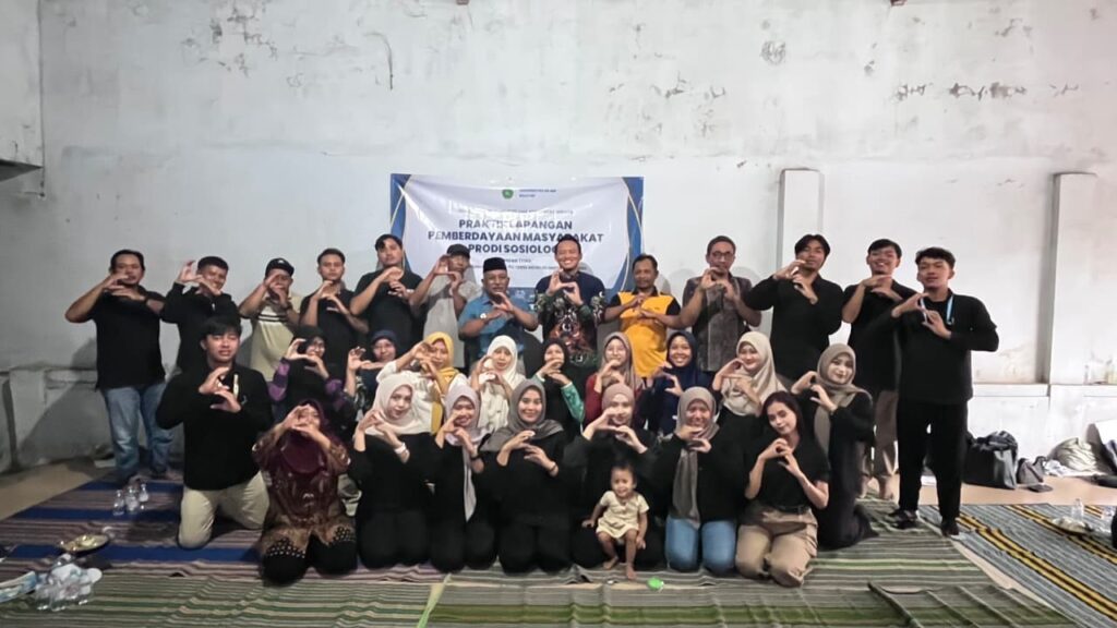 Prodi Sosiologi Gelar Sociotour untuk Pemberdayaan Kampung Wisata Budaya Papoh