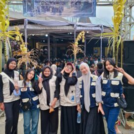 Mahasiswa UNISBA Blitar Peserta KKN Kolaboratif ASPIKOM Jatim, Dorong Publikasi Budaya Yadnya Karo melalui Konten